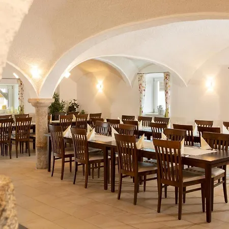 Landgasthof Maier *