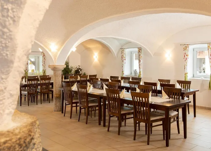 Landgasthof Maier *