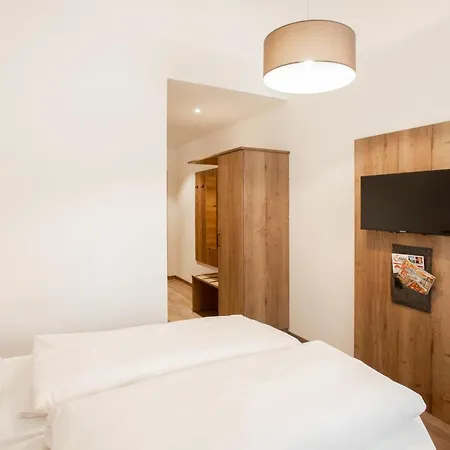 Landgasthof Maier Hotel *